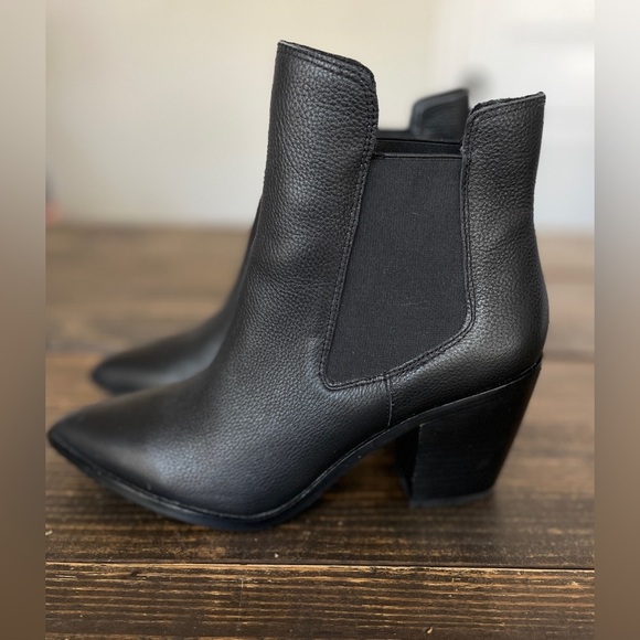 Utah Black Leather Pointed-Toe Ankle Booties Chinese Laundry Size 10 - Picture 4 of 6